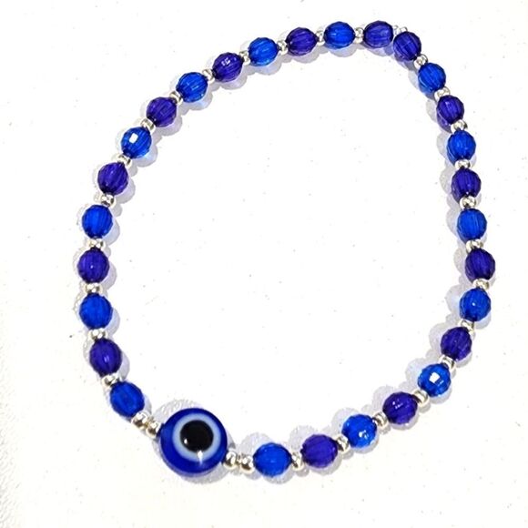 Custom Eye Beaded Bracelet - Picture 1 of 1